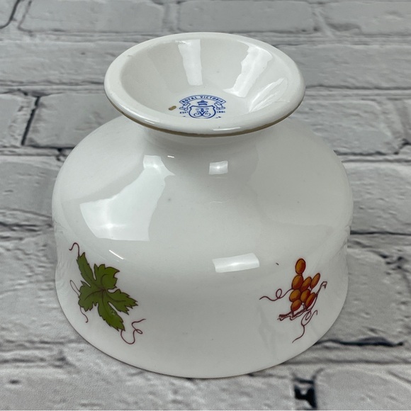 Royal Victoria Fine Bone China England Sherbet Dessert Footed Cup - Picture 9 of 11